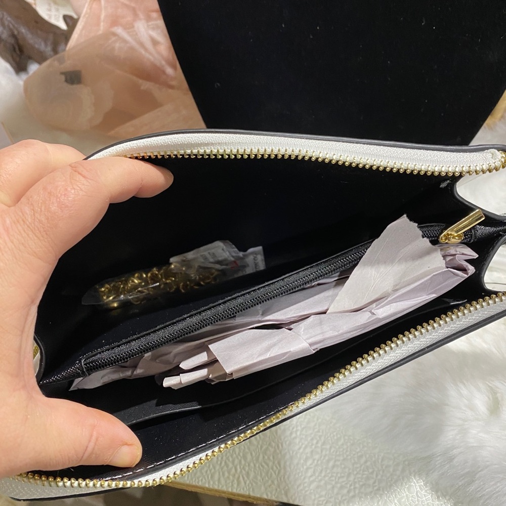 BC handbag - Picture 2 of 2